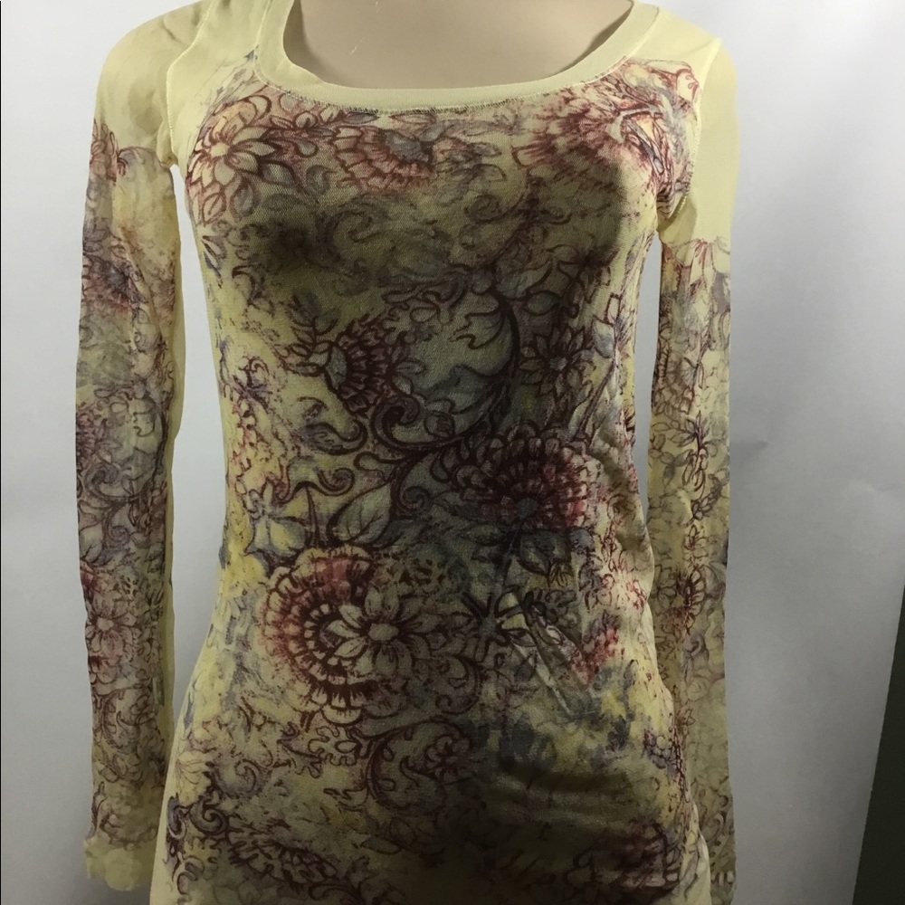Long sleeve top